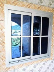fenêtre sur mesure à Monteaux